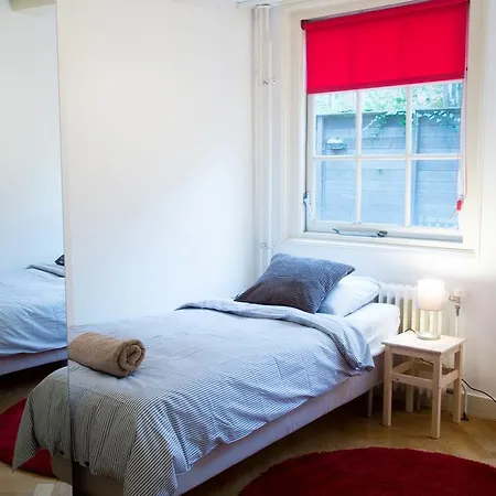 Проживание в семье Marble