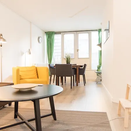 Marble Δωμάτια σε οικογενειακή κατοικία